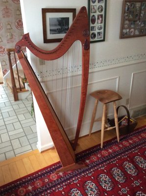 Harp and tall stool :
cherry, aspen purpleheart