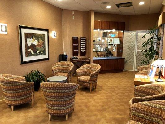 A comfortable waiting area with Wi-Fi access, filtered water, tea/coffee...but don't worry, our patients don't wait long.