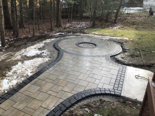 Paver Patio with circle inlay.