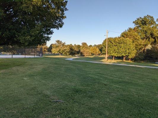 Walking trail and open space at Whiteside Park