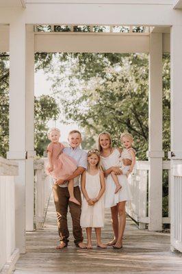 Extended Family Photography at Beachwalk Beach by Alyssa Staats Photography