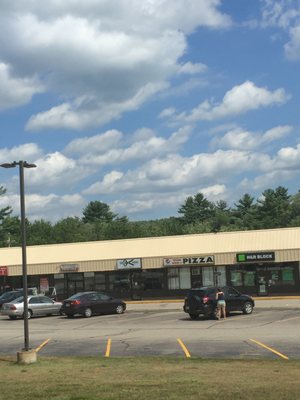 Epsom H&R Block -- 940 Suncook Valley Highway Southbound / Route 28, Epsom        Storefront