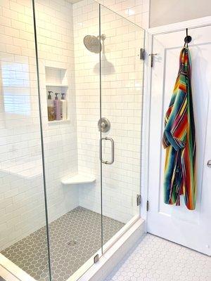 Accent Shower Door & Mirror