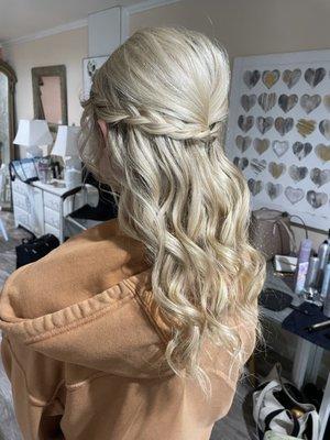 Half updo