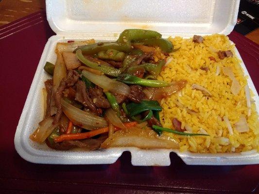 Hot n spicy Shredded beef lunch combo. Comes with pork fried rice. Enjoyed this