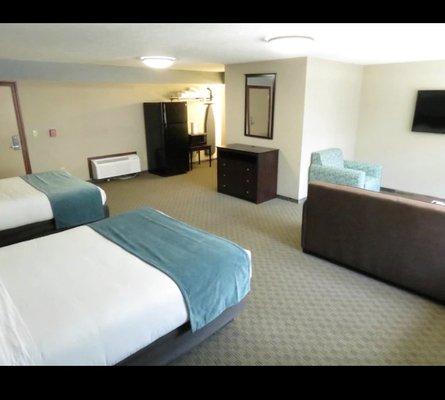 Photo of suite from website