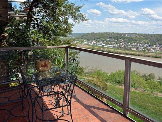 Balcony view looking East. Photo taken by Elizabeth Burk.