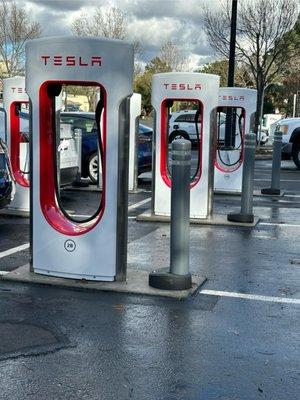 Twelve superchargers at 250kw