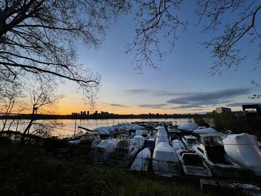 Marina at sunrise from "the hill." Gorgeous. #hiddengem #hudsonriver