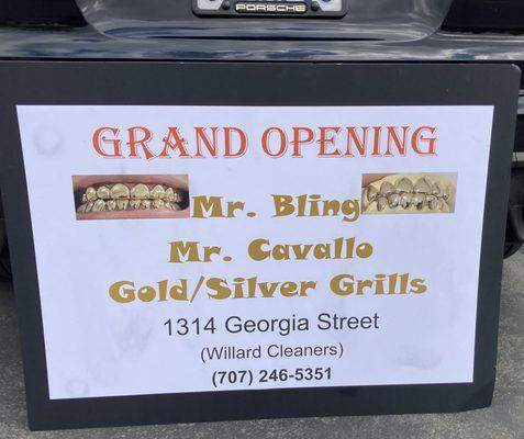 Gold and Silver Grillz
1314 Georgia Street, Vallejo