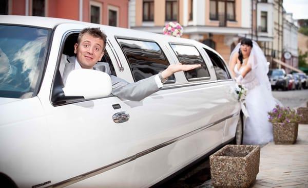 Fresno Limo Service provides limousine rentals for all kinds of personal events including weddings, receptions, anniversaries.