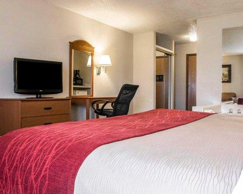 Econo Lodge Inn & Suites East Houston I-10