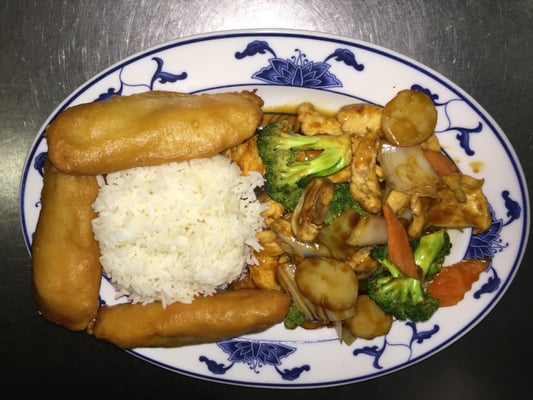 Chicken with mixed Chinese vegetables! ( With chicken fingers)