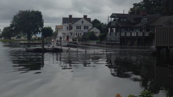 Pequot Yacht Club