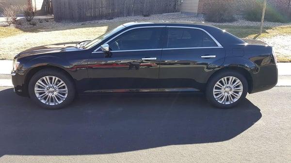 2013 Chrysler 300 Luxury Limo