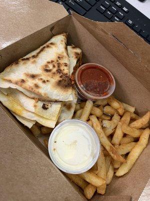 Veggie quesadilla with fries