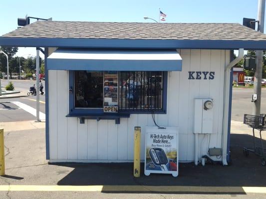 GPS will lead to the nearby Raley's. The kiosk is by West Capitol at the edge of the parking lot.