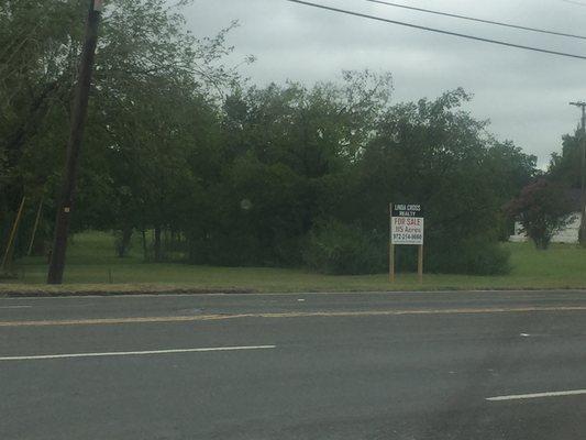 Commercial Land for sale in Corsicana TX.
972-214-9860