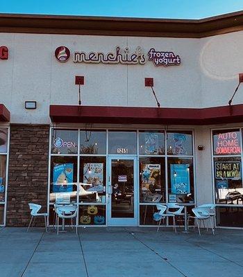 Menchie's Frozen Yogurt - La Puente