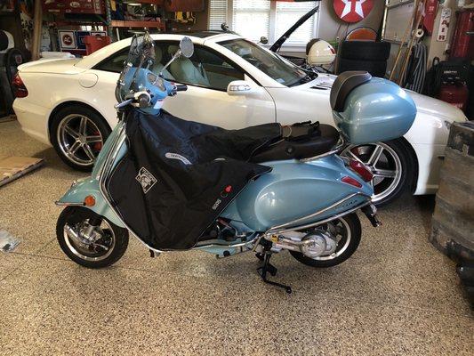 SL 550.  Vespa 50 cc