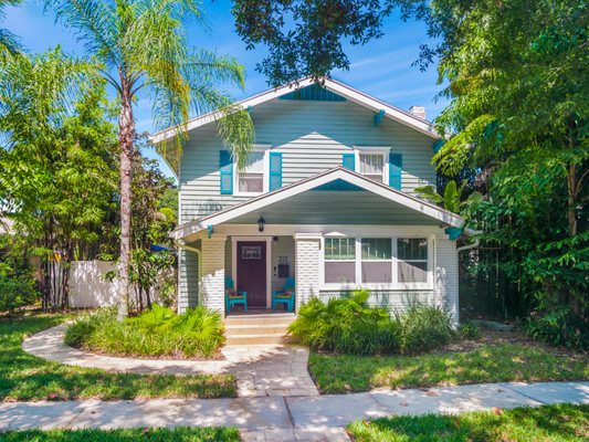 135 20th Ave NE in St. Pete for SALE. 3B/2B and 2-garage pool home. Offered at $835,000