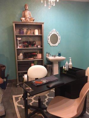 Manicure station