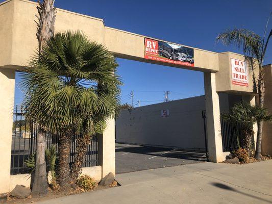 Rv dealership entrance