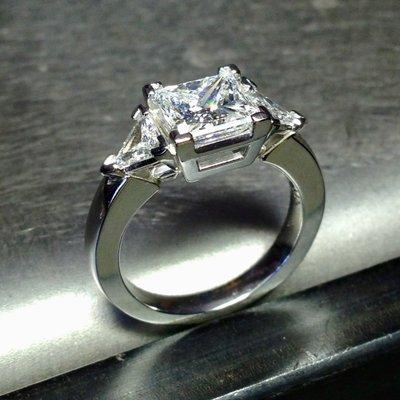 Custom Pt Diamond Ring