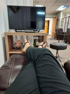 Comfortable recliners in the IV lounge/Alpha-Stim room.