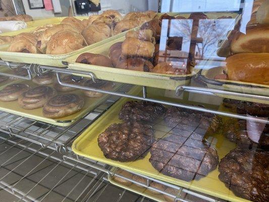 Cinnamon roll, Apple fritters, kolaches