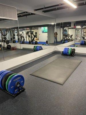 Multiple deadlift platforms