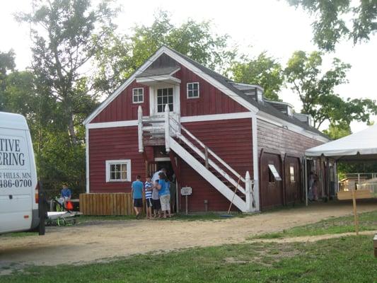 getting the barn ready for the reception