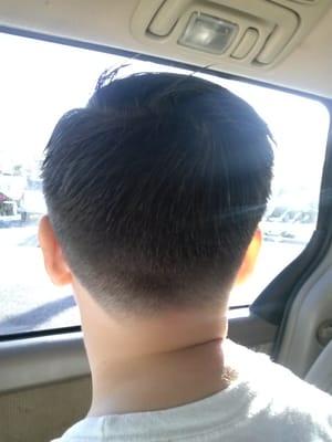 Love how clean he cut my sons hair..taper is awesomely done! Thank u !