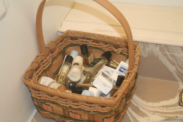 Looking for a souvenir from that old abandoned hotel? Relive your past travels with the provided basket of scavenged toiletries.