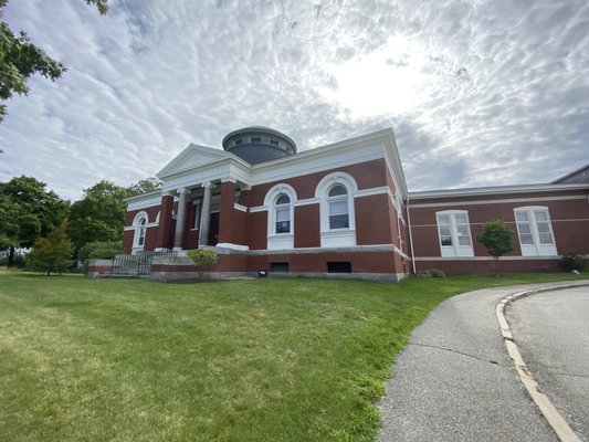 Chelmsford Public Library