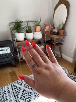 Ombré neon orange & pink gel extensions