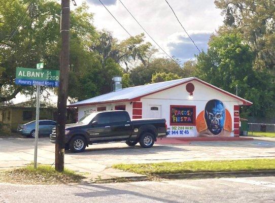 Tacos La Fiesta storefront