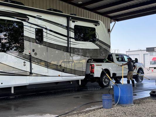 Lasota Truck and RV Wash