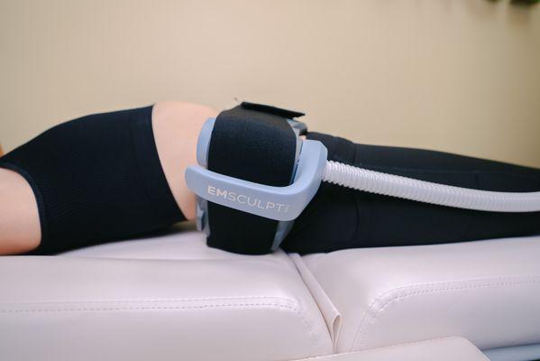 EMSCULPT Lovehandles Treatment