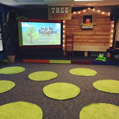 Preschoolers love worship in the Treehouse