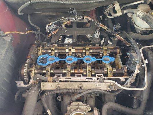 Replacing a valve cover gasket on a  Saturn Vue