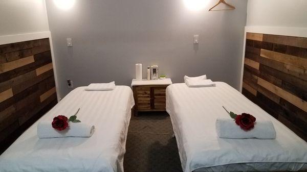 We invite you to experience the rejuvenating benefits of ancient traditional Chinese massage