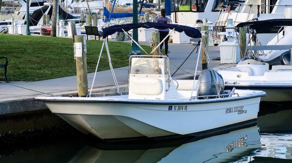 19' Skiff Rental Boat