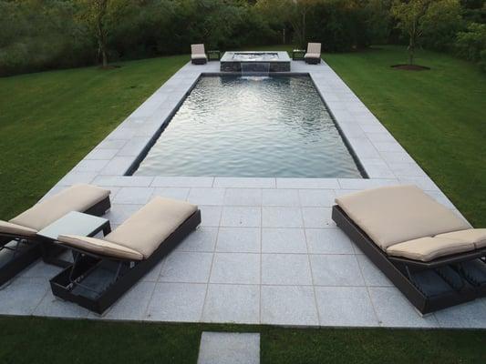 Shawkemo Pool & Spa in white granite