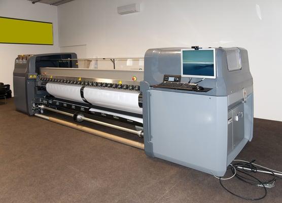 large format printing capabilities