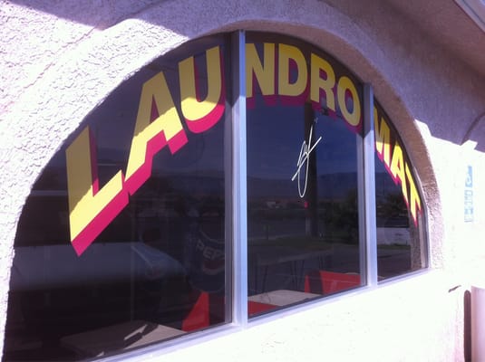 North View Laundromat