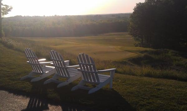 Great seating to watch the play on 9 and 18