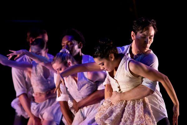 Amanda Bouza and Isaac Huerta in Garrett Ammon's "Serenade for Strings." Photo by Martha Wirth 2019.