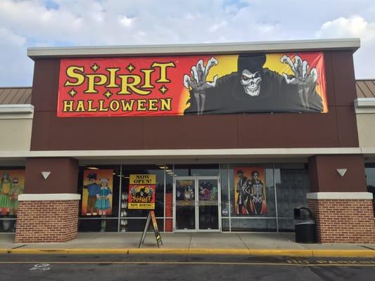 Spirit Halloween