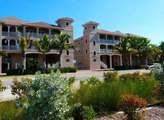 White Cap Beach Condos - with great views of the Gulf of Mexico and sugar sand beach of Fort Myers Beach